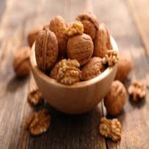 Noix de qualité supérieure, grandes graines, fraîches et naturelles, provenant directement du verger, en vente. - Product Image 4
