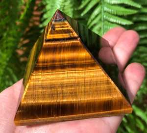 En gros Naturel Oeil De Tigre Pyramide Guérison Cristal Pierre Générateur D'énergie pour Reiki Méditation Feng Shui Décoration de La Maison - Product Image 5
