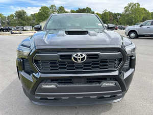 (W&T) PROMOCIÓN Venta de Autos Usados Toyota Tacoma TRD Sport 2024, 4 Puertas, Doble Cabina, 4x4, 5.0 Ft., 2.4L 4 Cilindros - Product Image 2