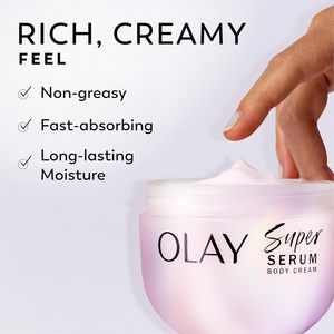 Crema Corporal Olay Super Serum para Piel Seca, Hidratación 24H, Aclarante, Uniforme, Reafirmante, Luminosa, Aroma Dulce a Vainilla y Madera Suave, 10 fl oz - Product Image 4