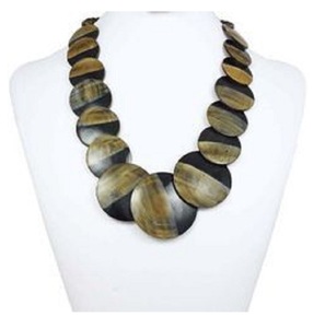 Pendentif de dent d'os d'origine éthique Casquette de soutien-gorge en or népalais Style vintage Look antique Tribal Bohème Unique Designer Fashion Jew - Product Image 5