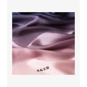 ผ้าพันคอสี่เหลี่ยมผ้าไหมแบบไล่โทนสีชมพูสีกรมท่าและผงสีชมพู - Product Image 3