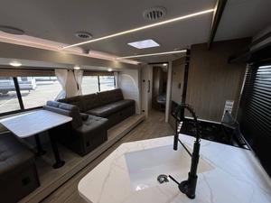Remolque sed 2026 F-o-r-e-s-t R-i-v-e-r W-i-l-d-w-o-o-d X-L-i-t-e 2-5-I-C-E listo para la venta - Product Image 2