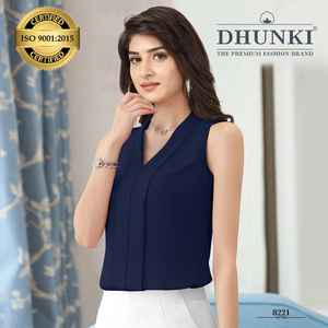 TOP ONLY PREMIUM VISCORE STYLISH en col en V, coupe trapèze, taille naturelle, crop top - Product Image 4