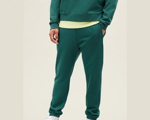 Trajes de sudor de poliéster con cuello redondo de diseño personalizado para hombres al por mayor MOQ bajo Trajes de jogging de gimnasio baratos Trajes de chándal de diseño personalizado - Product Image 2