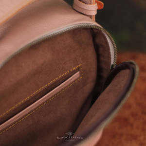 Sac Harmony en relief fabriqué à la main élégant nu Mini bandoulière doux en cuir pleine fleur fermeture à glissière Durable étanche Indonésie - Product Image 4