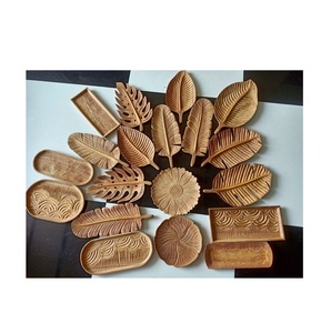 Bandeja de madera de Vietnam Pieza de decoración versátil para el hogar, fiestas de cumpleaños y decoración general. - Product Image 4