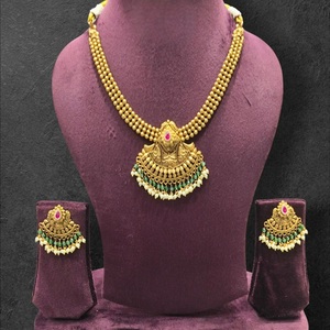 Exclusivo Juego de Collar Chapado en Oro de Primera Calidad con Aretes, Colección para Bodas y Festivales para Mujer - Product Image 1