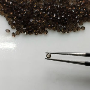 Quartz fumé naturel, coupe brillante ronde de 2,5 mm, pierre précieuse de qualité supérieure pour la fabrication de bijoux - Product Image 1