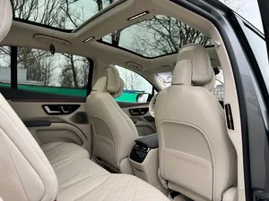NEAT 2023,Biinz EQS SUV 580, Low Mileage Automatic Transmission <b>Panoramic</b> Sunroof LED lights LED Daytime - Product Image 5