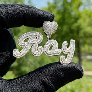 Colgante de Letra Personalizada Bañado en Rodio con Moissanita de Corte Redondo y Diamante de Plata Esterlina, Estilo Hip Hop - Product Image 4