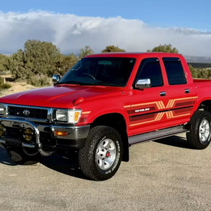 Buena Oferta para Toyota Hilux SSR 4x4 de 1993, Camioneta del Mercado Japonés, 3300 Millas, Transmisión Manual de 5 Velocidades, 4WD - Product Image 1