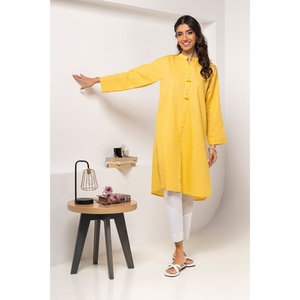 Camisa Formal Vintage de Lino 100% Teñido Dobby Amarillo para Mujer con Logotipo Bordado, Talla XL, para la Temporada de Otoño - Product Image 1