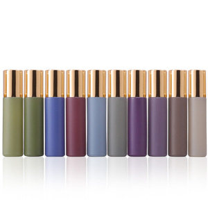 Venta al por Mayor de Botellas de Vidrio Recargables de 5ml y 10ml con Rodillo para Aceites Esenciales, Perfumes y Aplicadores de Aceite para Ojos - Product Image 1