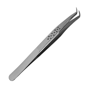 Ensemble de pinces à cils de volume russe de qualité supérieure en acier inoxydable argenté avec poignée pointillée conçue pour l'extension des cils - Product Image 1