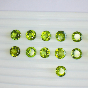เพอริโดธรรมชาติคุณภาพ AAA 10มม. จากบราซิลได้รับการรับรองด้วยความแวววาวที่ตัดได้อย่างดีเยี่ยมสำหรับการทำเครื่องประดับสีเขียวที่สวยงามไม่เหมือนใคร - Product Image 1