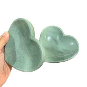 Pequeño Cuenco de Zeolita Verde Natural en Forma de Corazón, Pulido a Mano, para Joyería, Exhibición de Cristales y Decoración del Hogar - Product Image 2