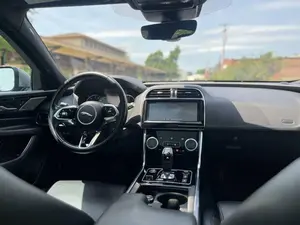 2020 Jaguar XE P250 - Product Image 6