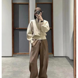 Logotipo personalizado de algodón para mujer de alta calidad Quater media cremallera Stand Collar paneles diseño Sudadera con capucha y sudadera Haus Industries - Product Image 4