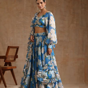 Conjunto de Lehenga con Estampado Floral Azul y Dupatta con Volantes, Atuendo Elegante para Bodas y Fiestas, Diseño Premium para Mujer - Product Image 1