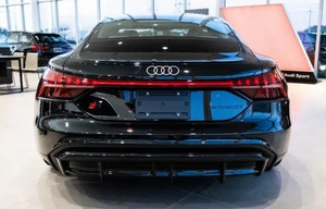 CONDIZIONI PERFETTE Usato 2025 <span class=keywords><strong>Audi</strong></span> <span class=keywords><strong>S</strong></span> <span class=keywords><strong>e</strong></span>-<span class=keywords><strong>tron</strong></span> GT Premium Plus PRONTO PER LA SPEDIZIONE IN TUTTO IL MONDO - Product Image 6