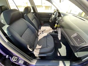 USADO LIMPIO 2003 para Golf TDI Volante a la Izquierda - Product Image 2