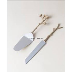 Patrón de tendencia Llegada Chapado en oro Mango de diseñador de plumas de metal resistente para servidor de pasteles en precio al por mayor de La India - Product Image 6