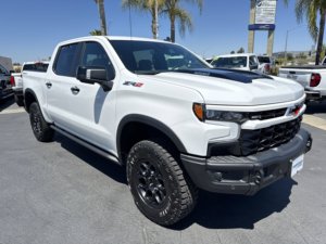 2024 Chevrolet Silverado 1500 ZR2 W/Tech Pack Auto 4x4 d'occasion - Product Image 4