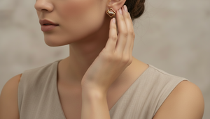 Boucles d'oreilles carrées ondulées en or 14 carats plaqué rhodium avec diamants naturels taille brillant pour femmes - Product Image 6