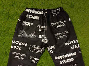 Cortavientos Nylon Streetwear Pantalones New Vintage Track Sport Straight Baggy Paracaídas Pantalones - Product Image 4