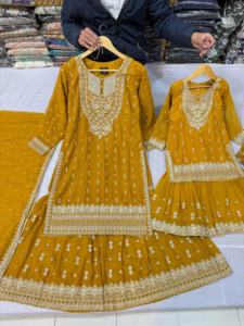 Mère de Ssumaira fille nouveauté chemise de travail à la main Gharara Dupatta tissu en mousseline de soie brodée lourde pour les occasions de fête - Product Image 2
