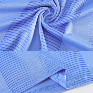 ชุดเครื่องแบบฟุตบอลปรับแต่งได้พร้อมชื่อผู้เล่นหมายเลขทีมสีผ้าคุณภาพสูงและตัวเลือกการพิมพ์ซับลิเมชันเต็มรูปแบบ - Product Image 2