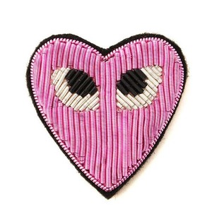 Broche en fil de lingot d'or de haute qualité faite à la main avec du fil métallique pour un matériau de tissu de style de luxe élégant - Product Image 6