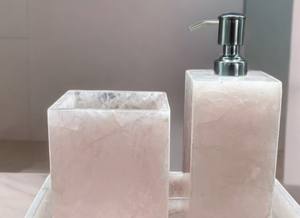 Ensemble d'accessoires de salle de bain en résine à forte demande organisateur en plastique distributeur pompe vente chaude porte-savon porte-brosse à dents conçu OEM - Product Image 6