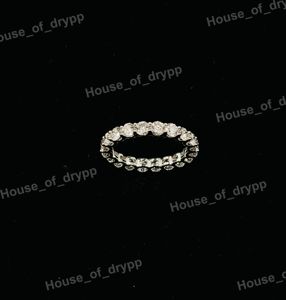 Anillo de boda de plata de ley 925 con diamantes de moissanita VVS, elegante anillo de eternidad minimalista para mujer, regalo. - Product Image 4