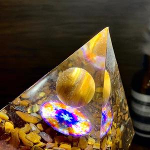 Outil de méditation d'orgone nubien fait à la main en gros boule d'oeil de tigre Chakra Orgonite pyramide énergie pierre semi-précieuse artisanat - Product Image 6