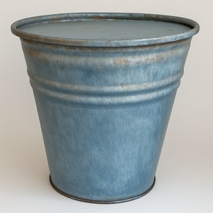 Maceta galvanizada real con superficie antigua hecha a mano, perfecta para un elegante Jardín de vacaciones y un estilo de temporada al aire libre - Product Image 1