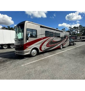 Fleetwood Bounder 35K, Autocaravana de Camping, Casa Móvil, Remolque de Viaje para 4-6 Personas, 2023 - Product Image 4