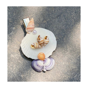 Pince à cheveux coquillage unique faite à la main, accessoires artistiques de coquille d'océan pour les femmes, déclaration de mode de plage d'été et cadeaux spéciaux - Product Image 5