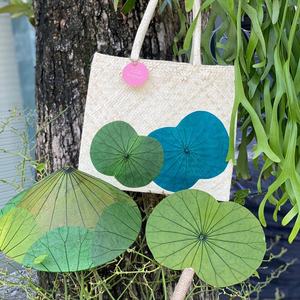 Handfan à la mode Lotus Leaf Handfan à partir de matériaux naturels Prix le moins cher de haute qualité fabriqué à partir du Vietnam - Product Image 5