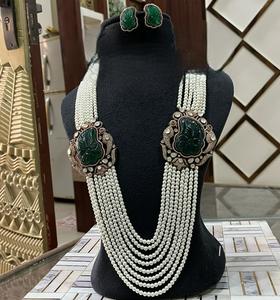 ชุดสร้อยคอพร้อมต่างหูประดับด้วยหินคันดันชุบทองคุณภาพพรีเมียม ดีไซน์ทันสมัย เหมาะสำหรับงานแต่งงาน สำหรับผู้หญิง - Product Image 1