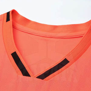 Servicio OEM Nuevo Diseño Uniforme de fútbol Ropa de fútbol de entrenamiento a un precio - Product Image 3