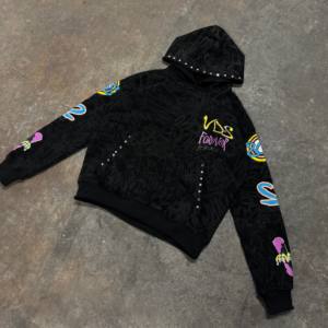 Custom High GSM French Terry Graffiti Sudadera con capucha Impresión completa con diamantes de imitación para hombres High GSM Hoodie French Terry Hoodie - Product Image 1