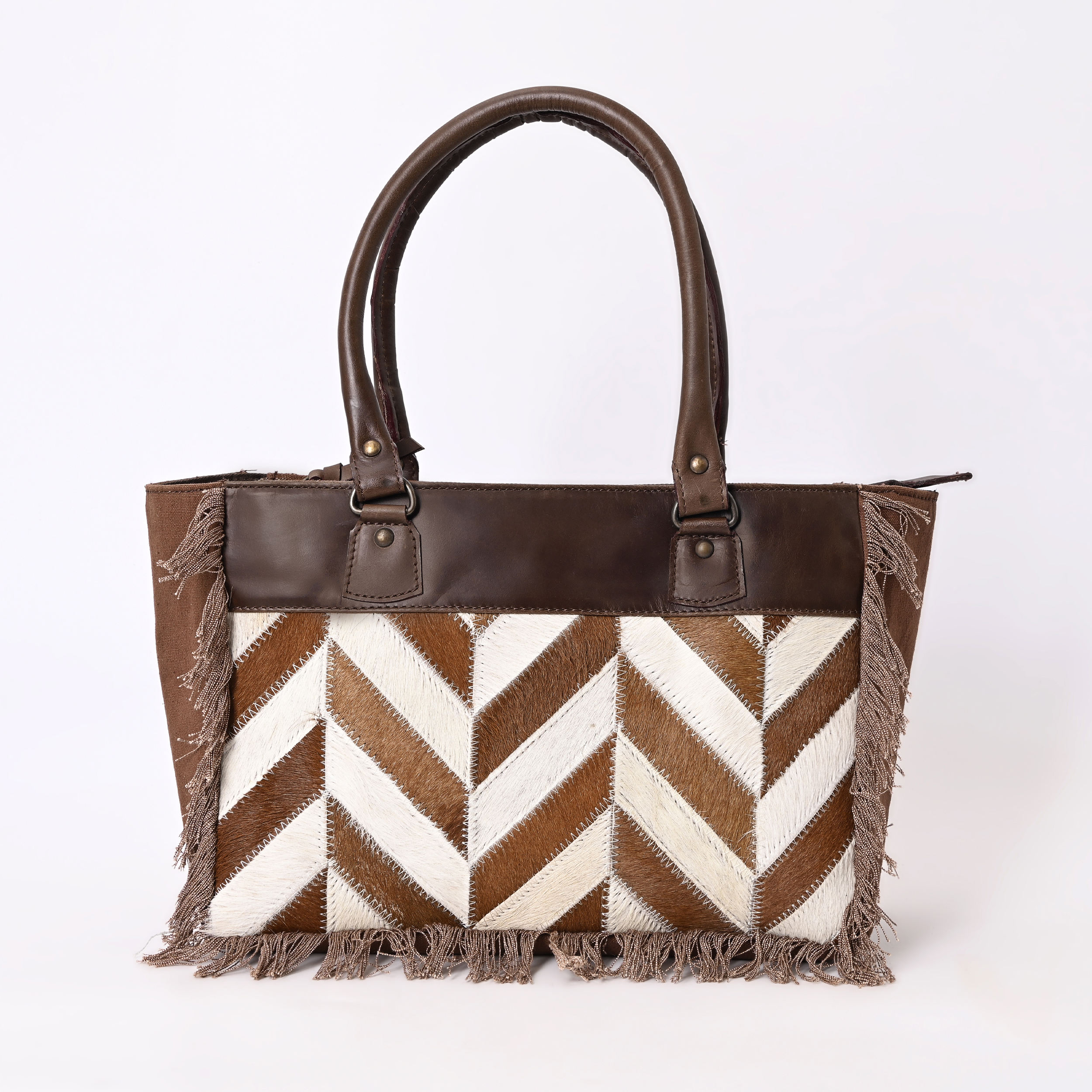 สีน้ำตาล