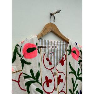 Nouveau imprimé indien femmes Suzani brodé à la main veste courte pour les femmes Crewel Festival cadeau spécial pour son bord brut - Product Image 6