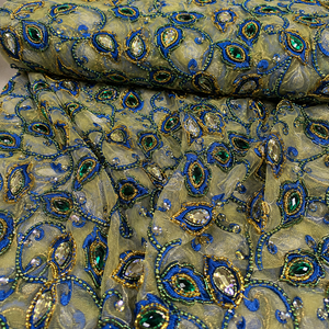 ผ้าปักลายดอกไม้แบบแอฟริกัน คอลเลคชั่น Shubham ผลิตจากโพลีเอสเตอร์ 100% ประดับคริสตัลและหินหนัก ปักด้วยคอมพิวเตอร์ สีสันปรับแต่งได้ - Product Image 2