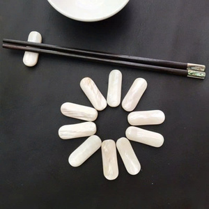 Reposapalillos Decorativo Hecho a Mano en Vietnam con Conchas Marinas, Accesorios para Mesa de Comedor - Product Image 6