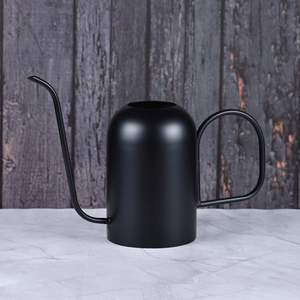 Modern Metal Plant Mister Spray Arrosoir pour plantes d'intérieur par Axiom Home Accents (Blanc) - Product Image 6