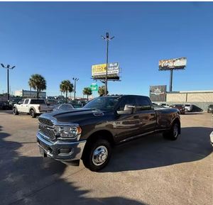 รถกระบะ RAM 3500 Tradesman 4x4 ปี 2024 สภาพดีเยี่ยม รุ่น 4 ประตู แบบ Crew Cab กระบะ 8 ฟุต ล้อหลังแบบ DRW ใช้งานได้สมบูรณ์แบบ พร้อมส่งออก - Product Image 1