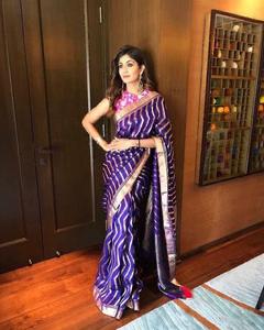 Saris de seda Lichi premium a granel Proveedor mayorista de saris indios tradicionales FashionHarbour para mujeres - Product Image 4